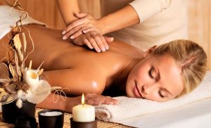 Massage bấm huyệt: nguyên lý và công dụng lợi ích 2025
